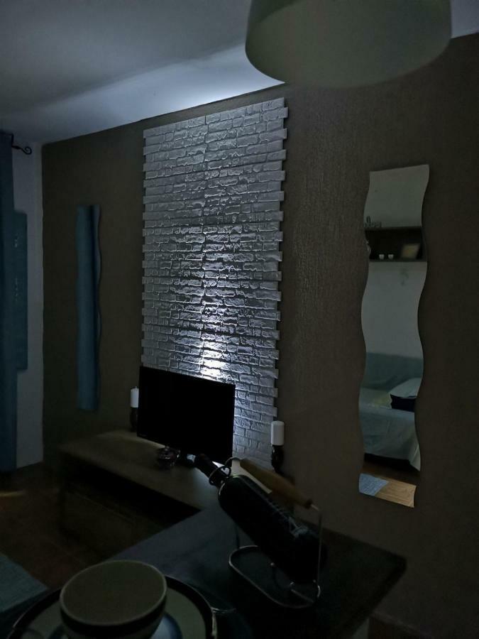 Apartmani Sarm Vir Buitenkant foto